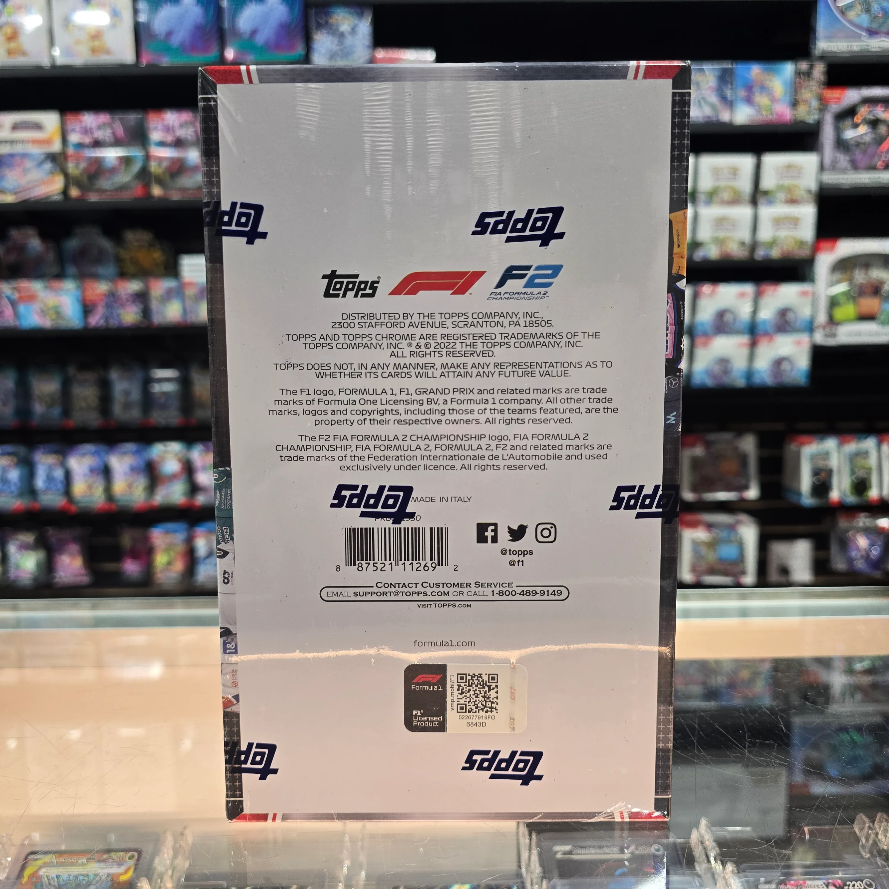 2022 Topps Formula 1 Chrome Lite Racing Hobby Box - Image 2