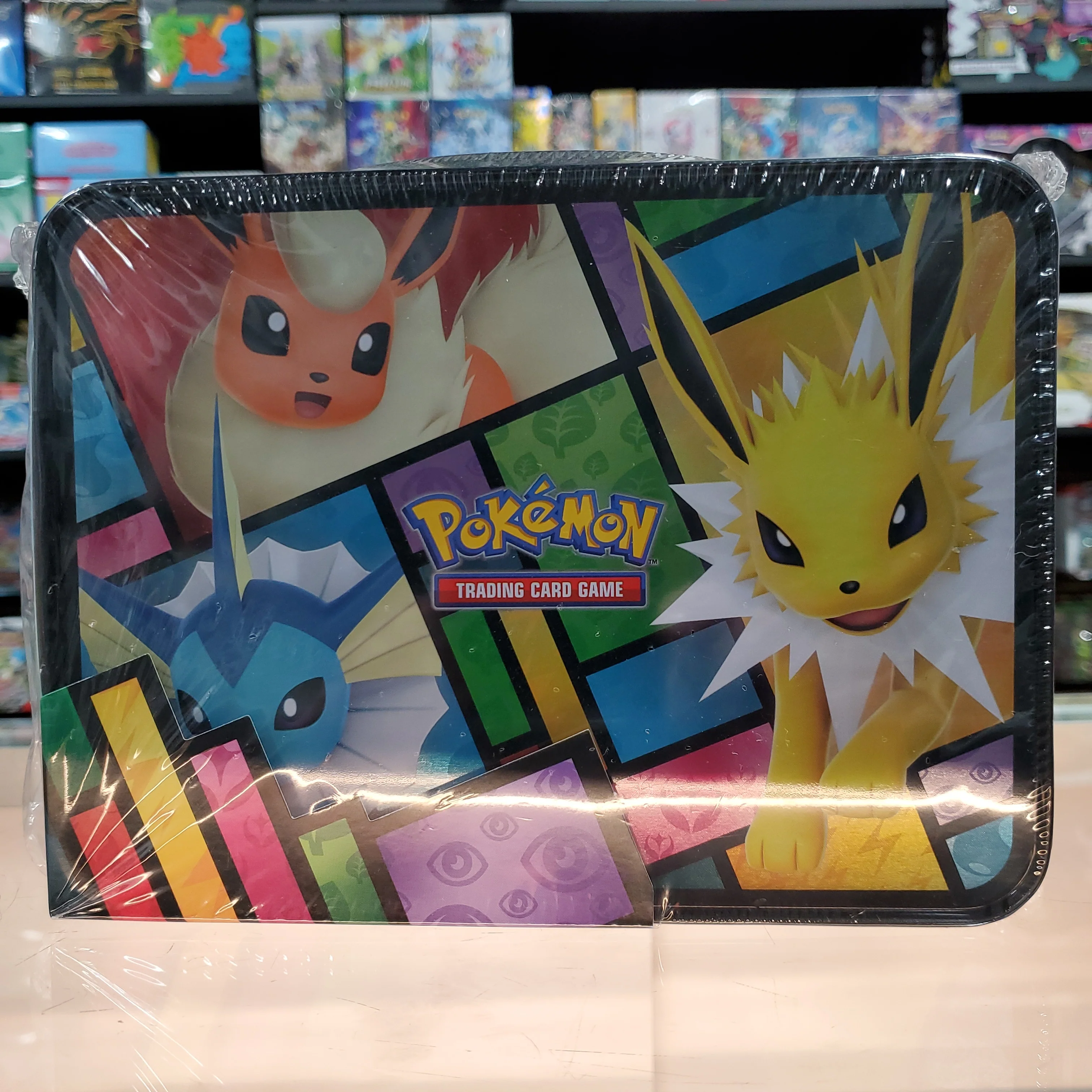 Pokémon TCG: Treasure Chest Tin (Eevee) - Image 2